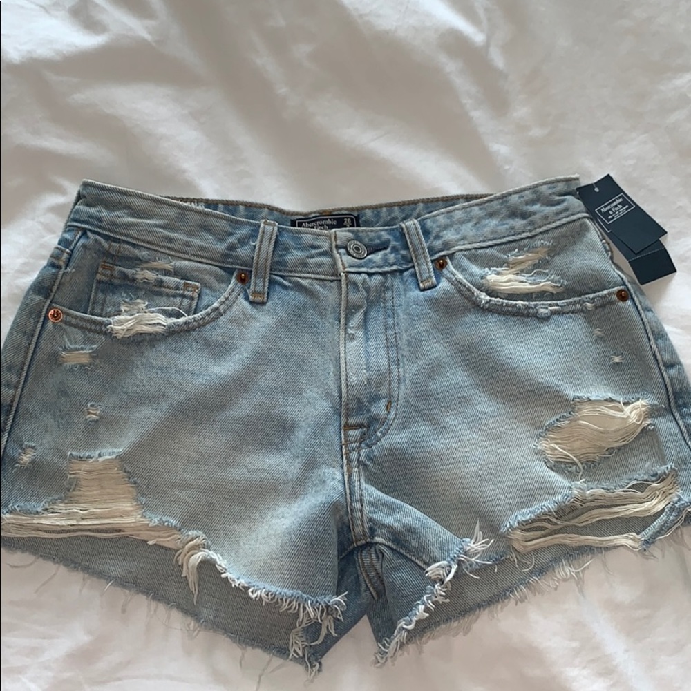 NWT jean shlorts amazing quality